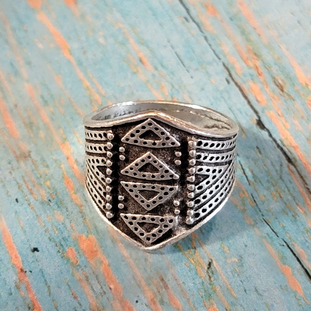 Southwest Style Aztec Pattern Statement Ring